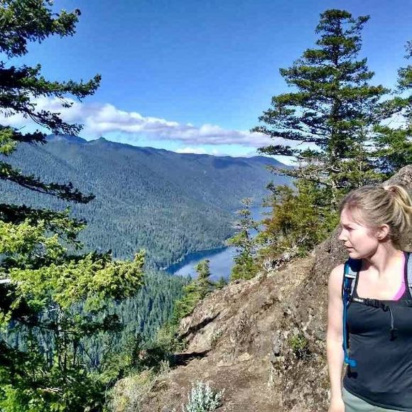 Meet your Posher, Amanda - Picture 1 of 1